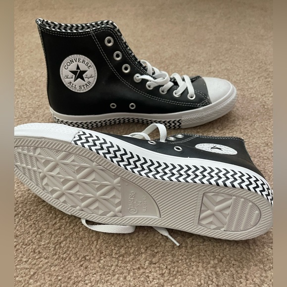 Shoes - Converse Classic All Star Chucks